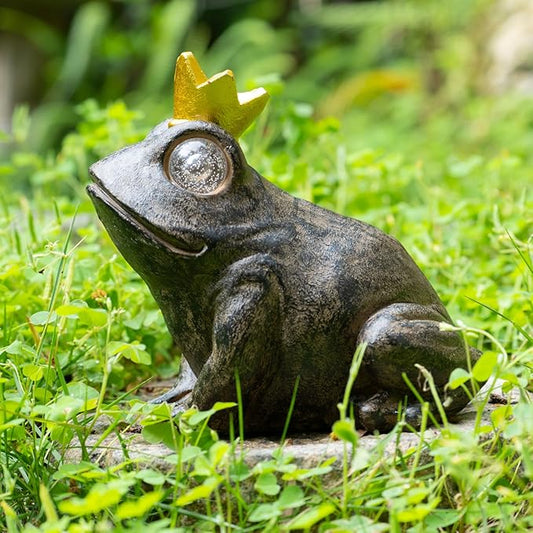 Garden Decor Statue Frog Prince,Solar Statue Decor Frog Prince,Resin Frogs Figurine with Solar Light for Patio,Balcony,Yard,Lawn Ornament,Perfect Garden Gift