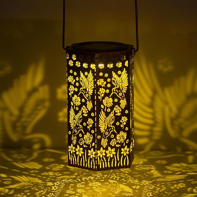 kyoryuger Hummingbirds Solar Lanterns Outdoor Hummingbird Gifts for Women Mom Grandma, Hummingbird Lovers Gifts, Birthaday for Mom Metal Lanterns for Yard Patio Lawn Solar Garden Decor